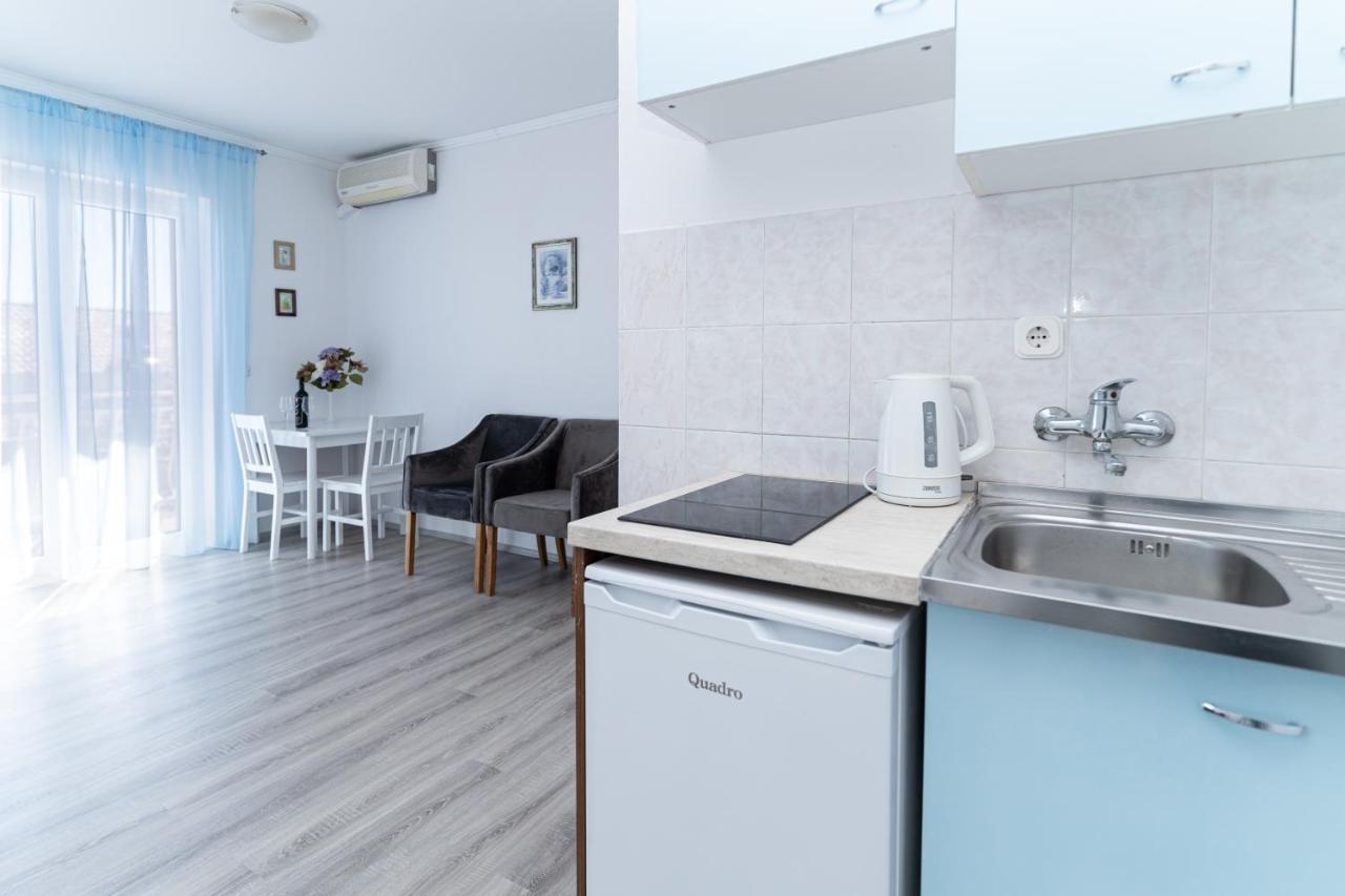 Benic Apartments Mlini Exterior photo