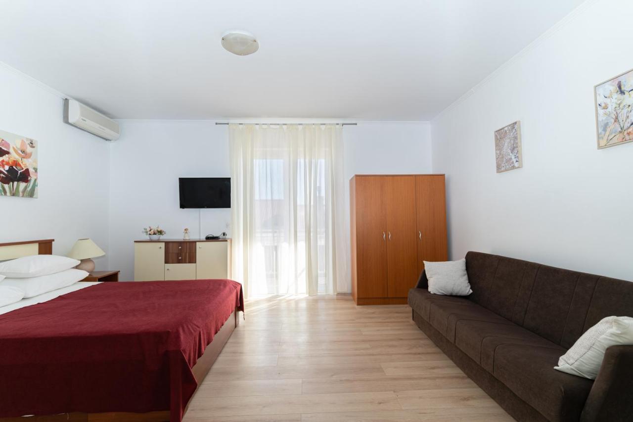 Benic Apartments Mlini Exterior photo
